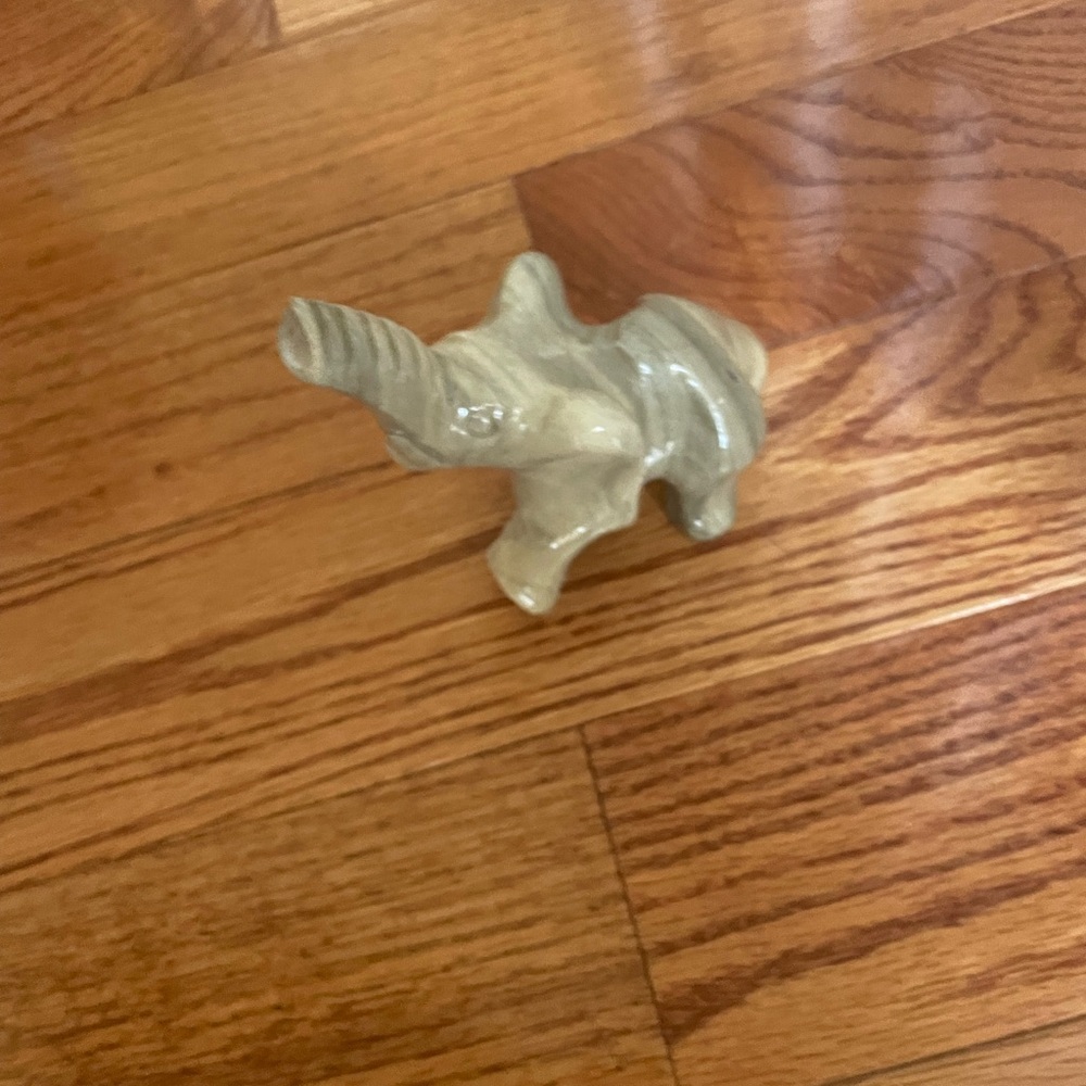 Gray Elephant Stone marble Figurine - Picture 3 of 10